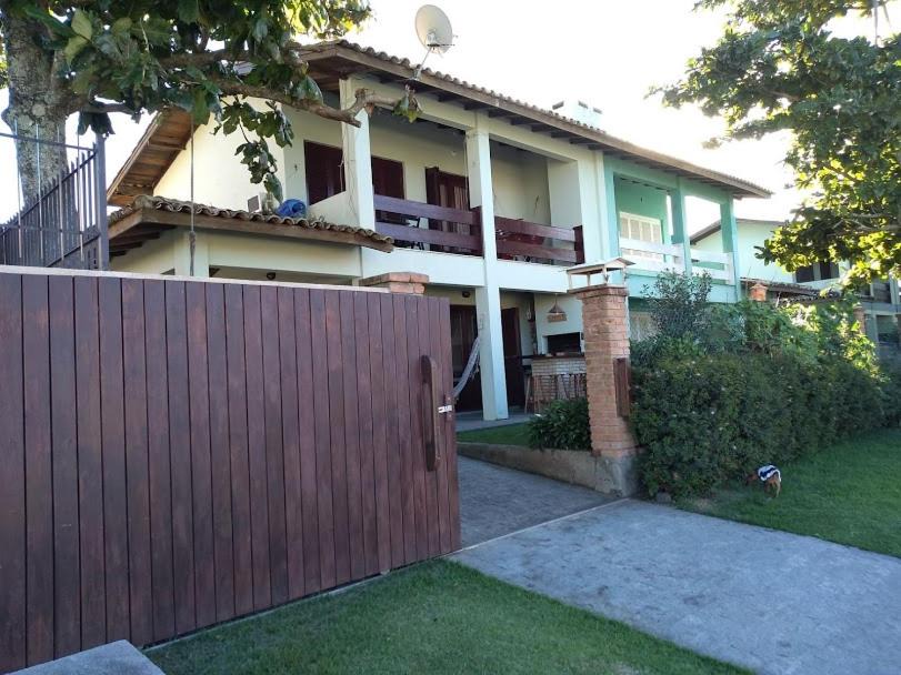 Palhoca House | Águas Claras