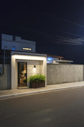 Guama House | ꕥ Casa Premium com 9 Lugares ꕥ Cantinho da Margarida ꕥ Hospedagem & Hostel Premium