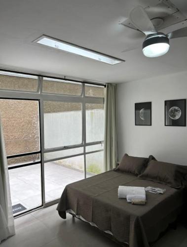Funcionarios Apartment | 08 - ESTÚDIO CONFORTÁVEL na Savassi com Área privativa, Cozinha completa e Vaga de garagem