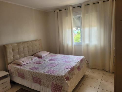 Santa Rosa Apartment | 1 dorm aconchegante em apto compartilhado com a moradora