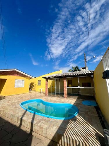 Vicentina Apartment | 11-Casa grande com piscina e garagem para 4 carros