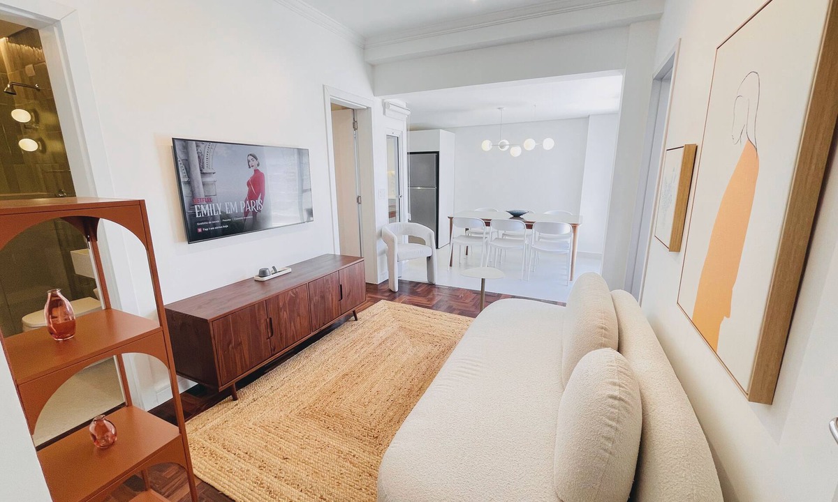 Bigorrilho Apartment | 2-bedroom, 2-bathroom garden apartment in Parque Barigui with garage.