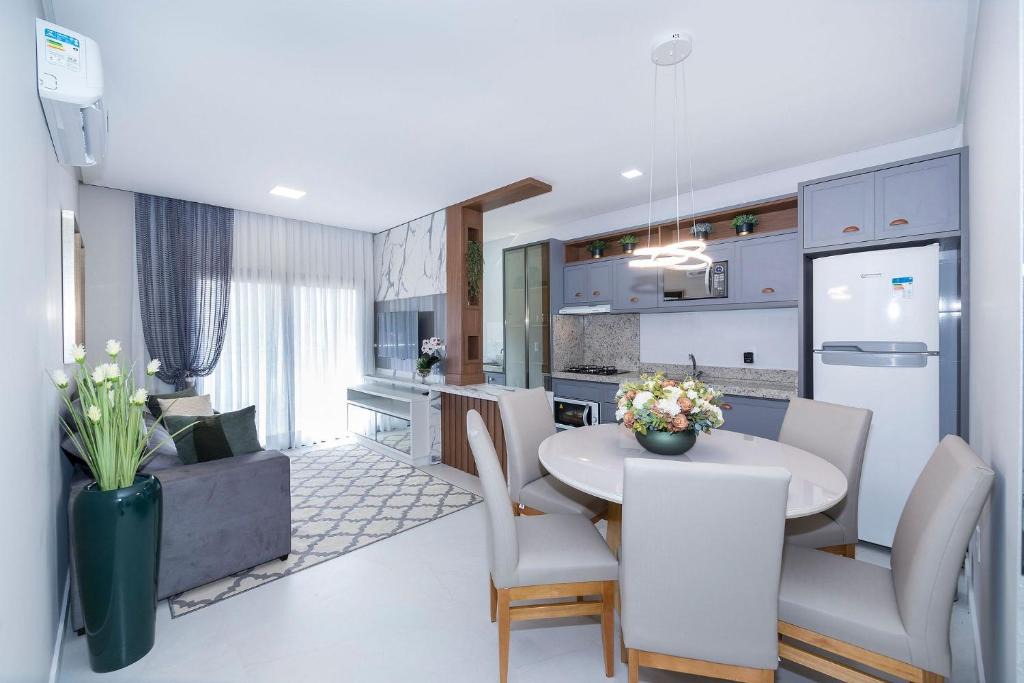 Centro Apartment | 2-Suite Apartment in Central Bombinhas