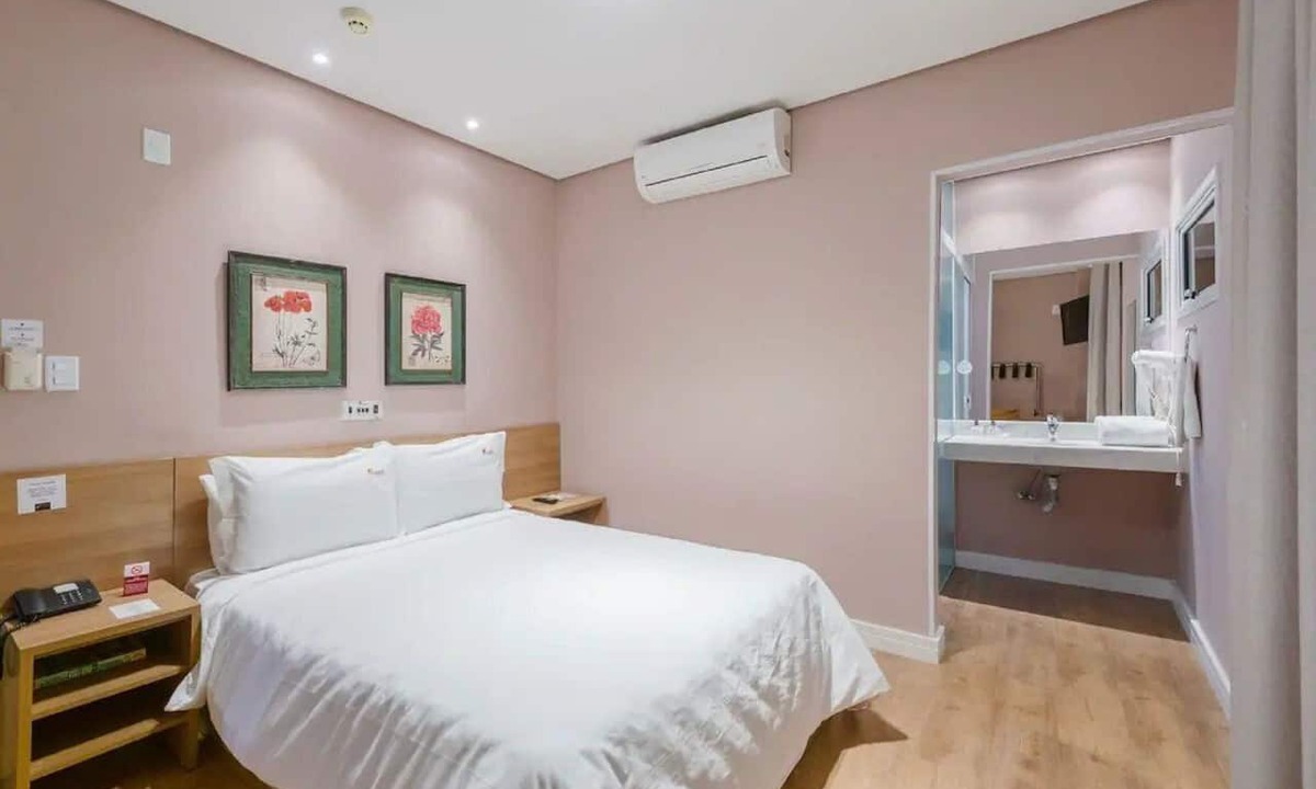 Centro Hotel | 2 Units | Deluxe 2-Bed Superior Suite | Quick 0.1-Mile Walk to City Center