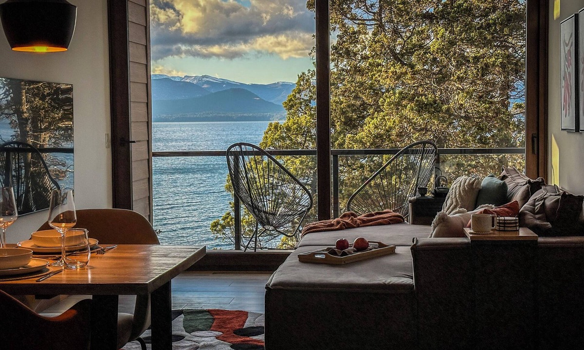 San Carlos de Bariloche Apartment | 2BR apartment with heated pool and panoramic lake view