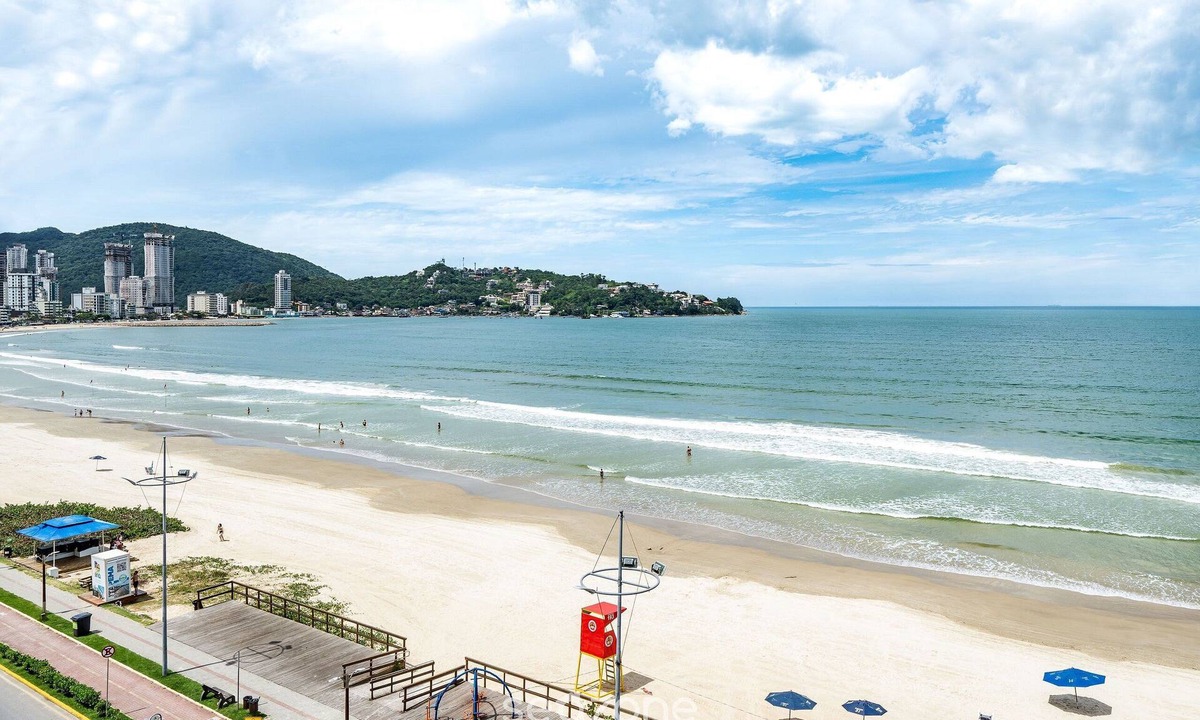 Centro Apartment | 3BR Beachfront apt w/BBQ Rsl0502