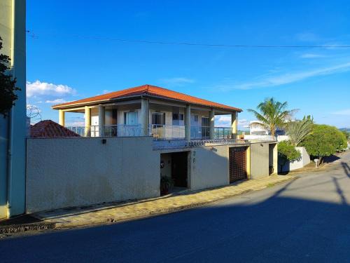 Nova Nazare House | 4 Suítes - Aconchego em família - Campo Belo - MG