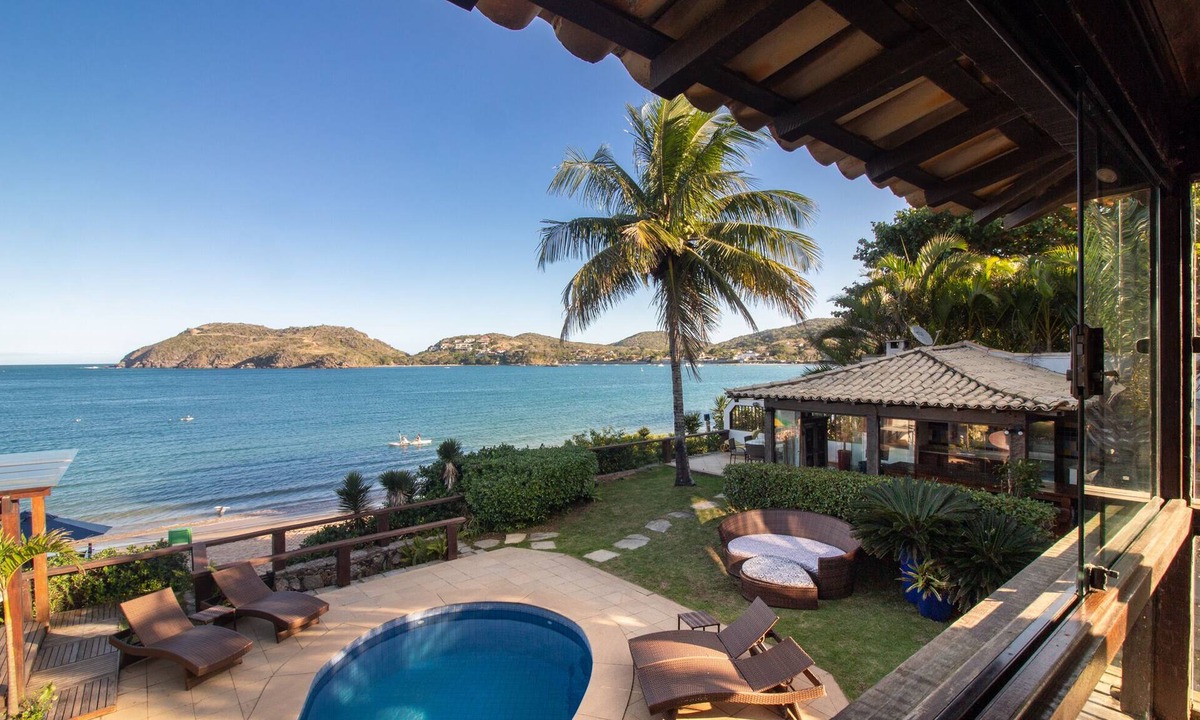 Village da Ferradura Villa | 5BR Beachfront Villa with Daily Staff – Ideal for Families & Groups