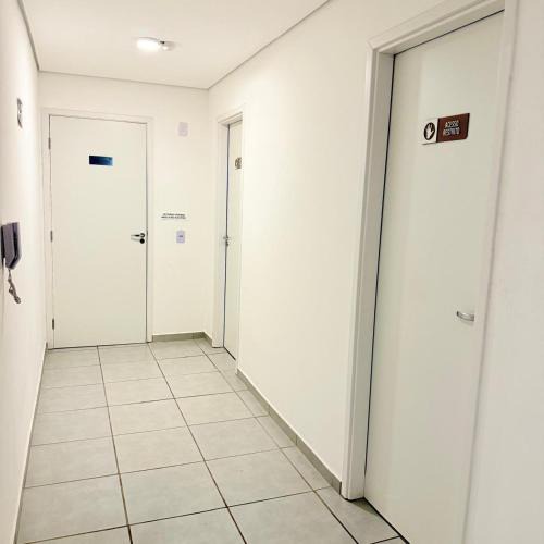 Se Apartment | 64NV Studio Liberdade SP 300 m Metro Japao, acomoda ate 03 pessoas