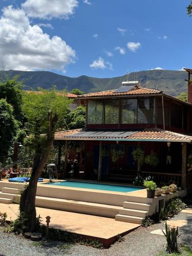 Piedade do Paraopeba Hotel | A Mi Manera Pousada , cerveja própria e Bistrô !
