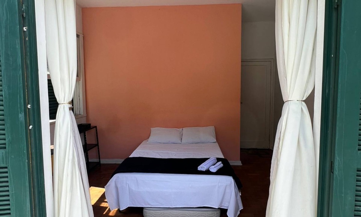 Laranjeiras House | A suíte in fabulous Laranjeiras Rio de Janeiro with Huge Balcony and Mountain