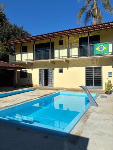 Pirangucu House | Aconchego céu azul