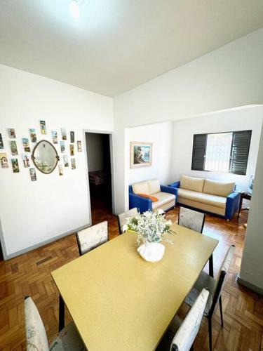 Paraiso House | Aconchego da vovó! Casa para 9 pessoas e 2 carros