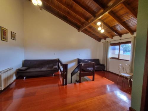 Floresta Apartment | Aconchego e praticidade esperam por você em Gramado!