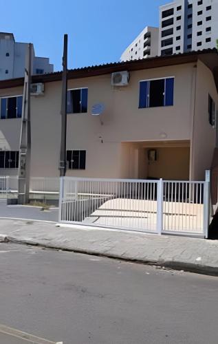 Piratuba Apartment | Air-conditioned apartment with Wi-Fi, conveniently located near the Convention Center.