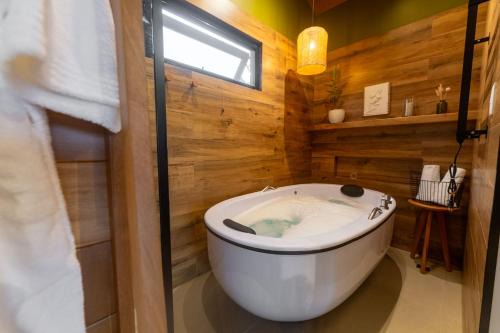 Pomerode House | Ananaí Chalés Exclusivo para Casais