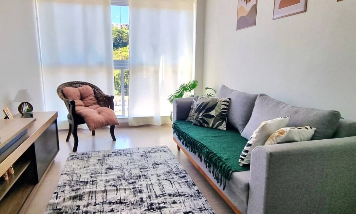 Serra Negra Apartment | Apê Centro - Serra Negra-wifi/petfriendly/roupa de cama/Ar condicionado/garagem