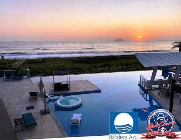 Itacolomi Apartment | Apê estilo Resort c/pé na areia e vista mar, próximo ao Beto Carrero