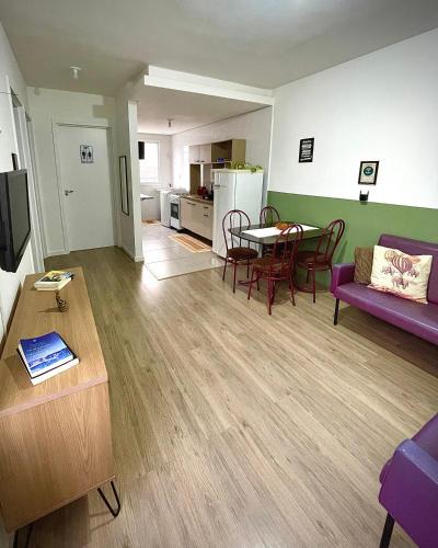 Santo Angelo Apartment | Ap de 2 quartos com AR, wifi e garagem - Bairro tranquilo