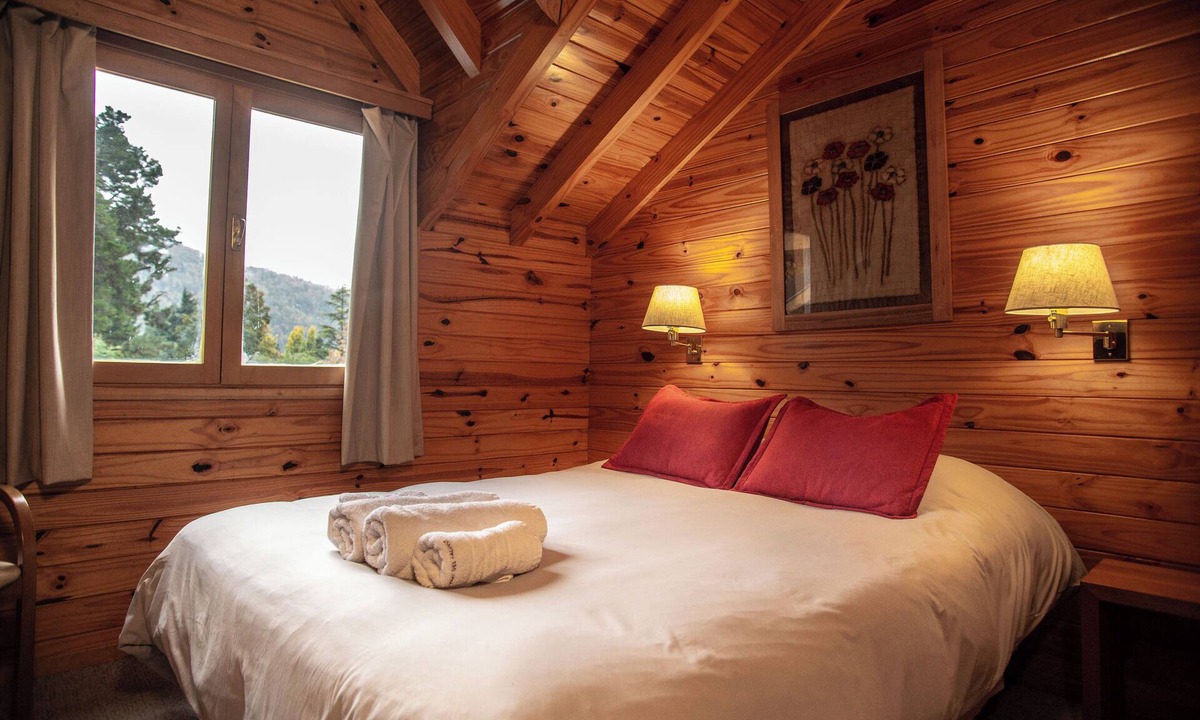Lanin National Park Cabin | Apart hotel 2 blocks from Lacar Lake