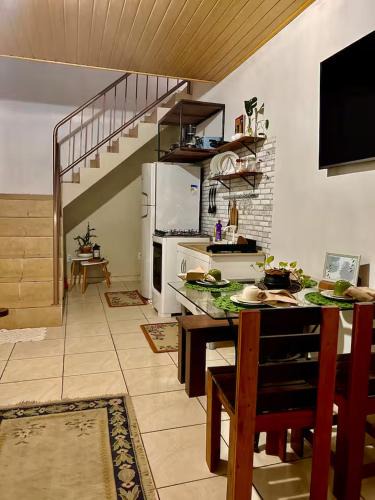 Alvorada Apartment | Apart estilo amazônico e luz natural