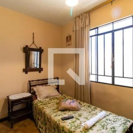 Capao da Imbuia Apartment | Apartamento 04 old no Capão da Imbuia