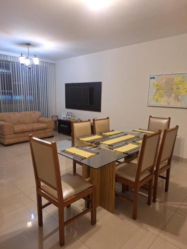 Centro Apartment | Apartamento 130m - 3 quartos com ar-condicionado e estacionamento