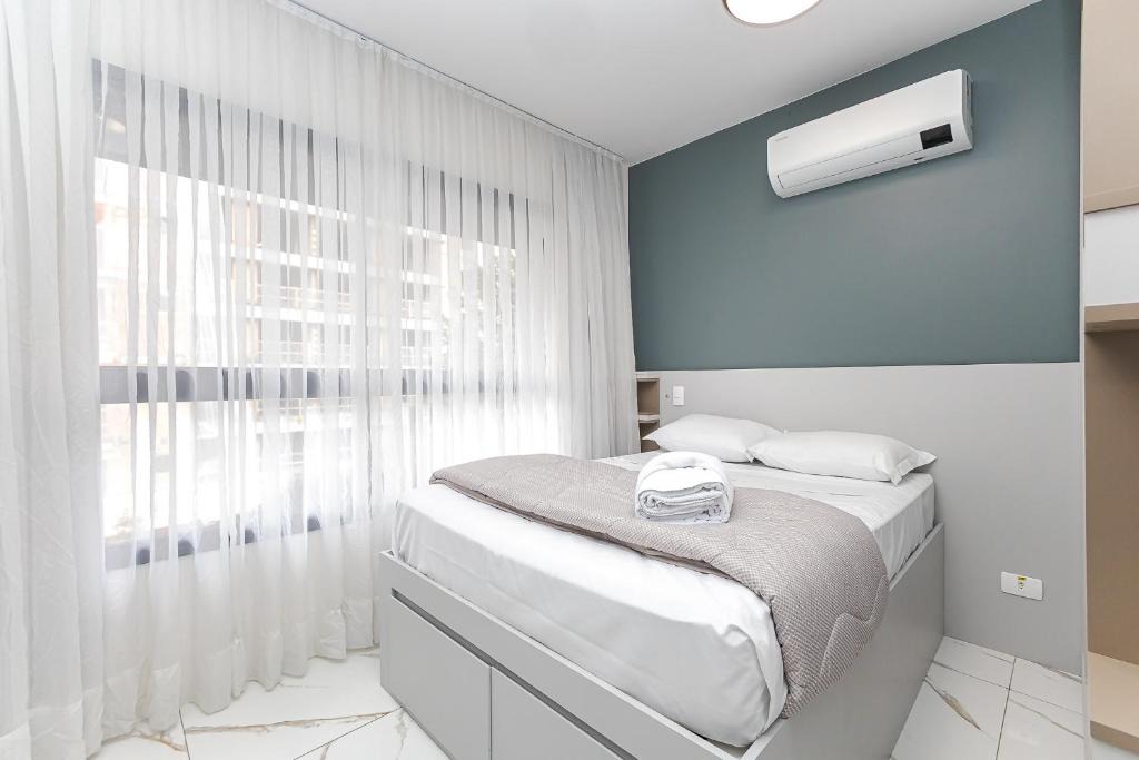 Reboucas Apartment | Apartamento 302 - CWBe · Apto no rebouças p/2 | A/C, Academia & Coworking