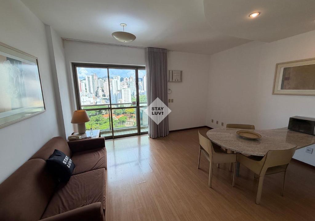 Savassi Apartment | Apartamento Amplo com Varanda na praça da Savassi