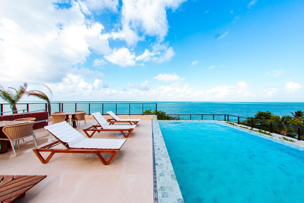 Jardim Oceania Apartment | Apartamento Beira Mar com Jacuzzi