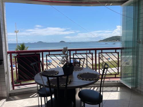 Enseada Apartment | Apartamento frente mar na Enseada