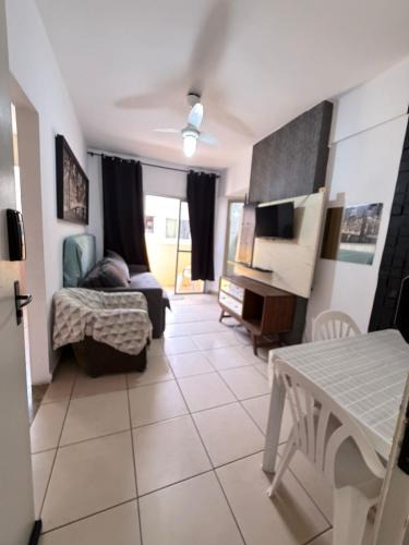 Sao Vicente Apartment | Apartamento centro de Sv, garagem, ar, elevador à 1 quadra da praia