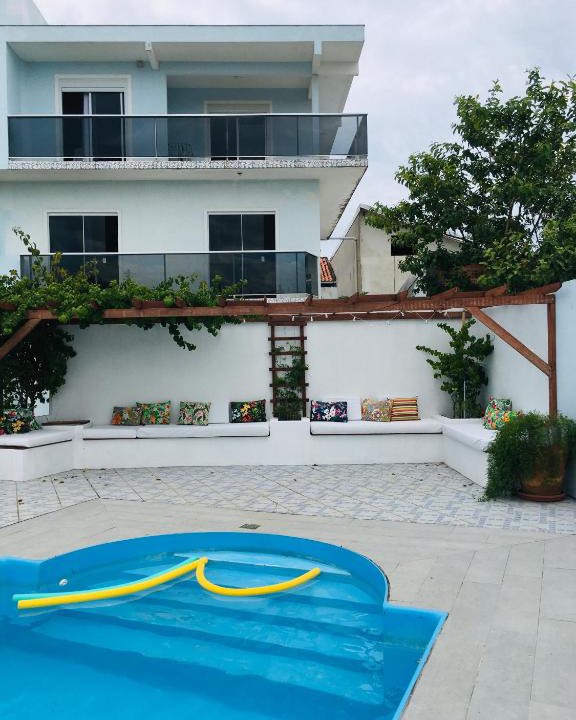 Ingleses do Rio Vermelho Apartment | Apartamento com Piscina Perto da Praia
