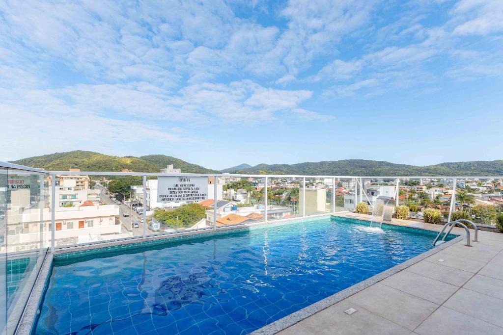 Ze Amandio Apartment | Apartamento com piscina e vista para montanha