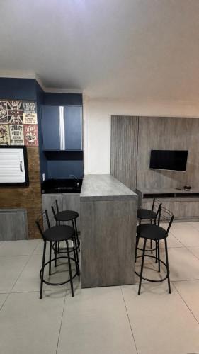 Itacolomi Apartment | Apartamento completo a 50m da praia, com vista mar