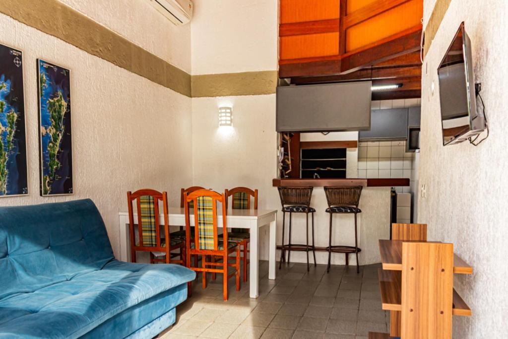 Jurere Apartment | Apartamento duplex térreo 01, Jurerê, 350m da Praia JUR181