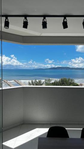 Tabuleiro dos Oliveiras Apartment | Apartamento em itapema com maravilhosa vista mar