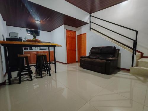 Parrita Apartment | Apartamento Lantanas