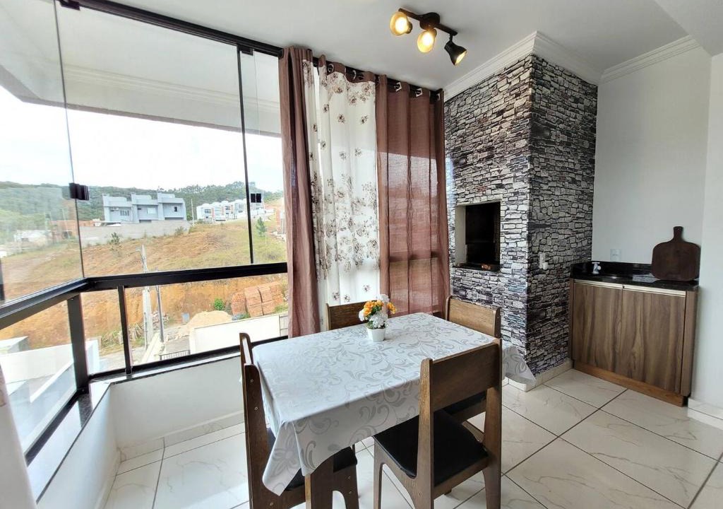 Limeira Baixa Apartment | Apartamento Novo e Confortavel !