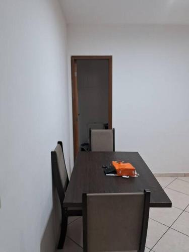 Guilhermina Apartment | Apartamento perto da praia com ar condicionado