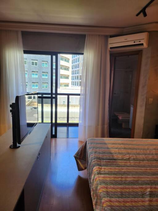 Batel Apartment | Apartamento recém-reformado na Avenida Batel!