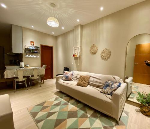 Ciudad Del Este Apartment | Apartamento RR Agradable y Moderno c 2 dormitorios y estacionamiento interno techado