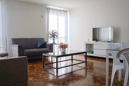 Maringa Apartment | Apartamento Suite mais 2 QTS Espaçoso Ar Cond SQ21