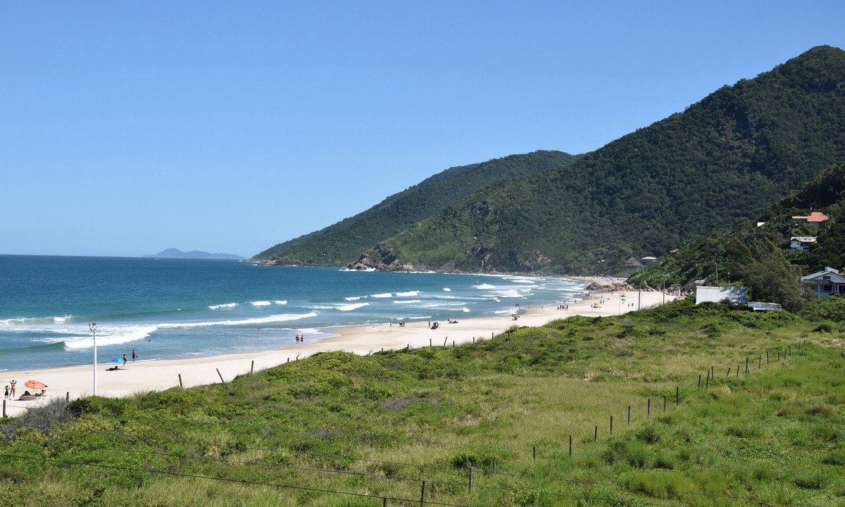 Acores Apartment | Apartment facing the sea with hydromassage Azores beach, Floripa