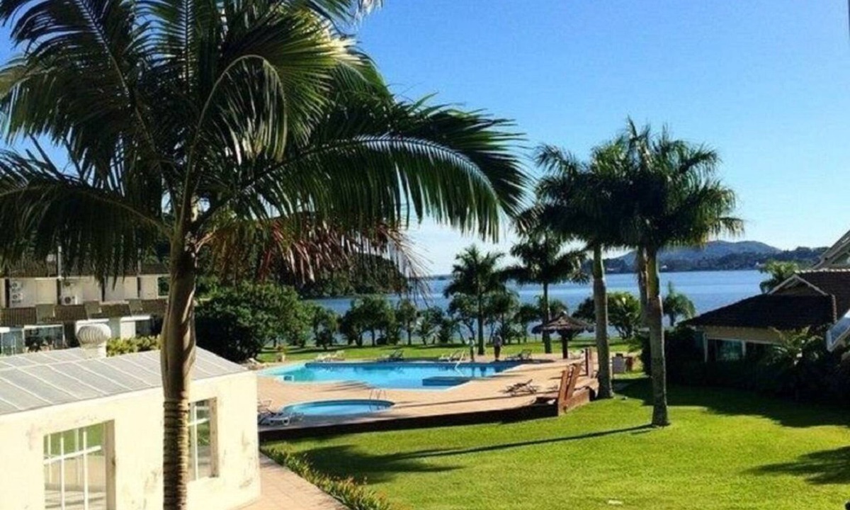 Porto da Lagoa Apartment | Apartment in condominium resort on the edge of Lagoa da Conceição