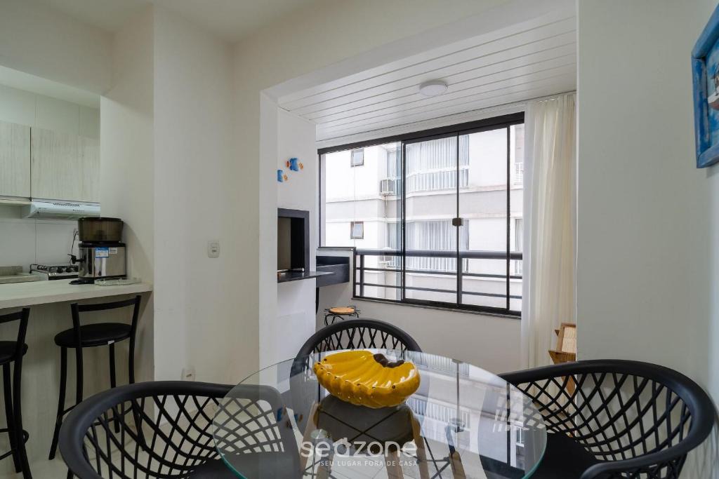 Jurere Internacional Apartment | Apartment w/Barbecue 450m from the Beach PNM0202