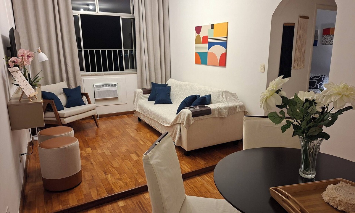 Urca Apartment | Apartment with panoramic views of Sugarloaf Mountain and the sea.