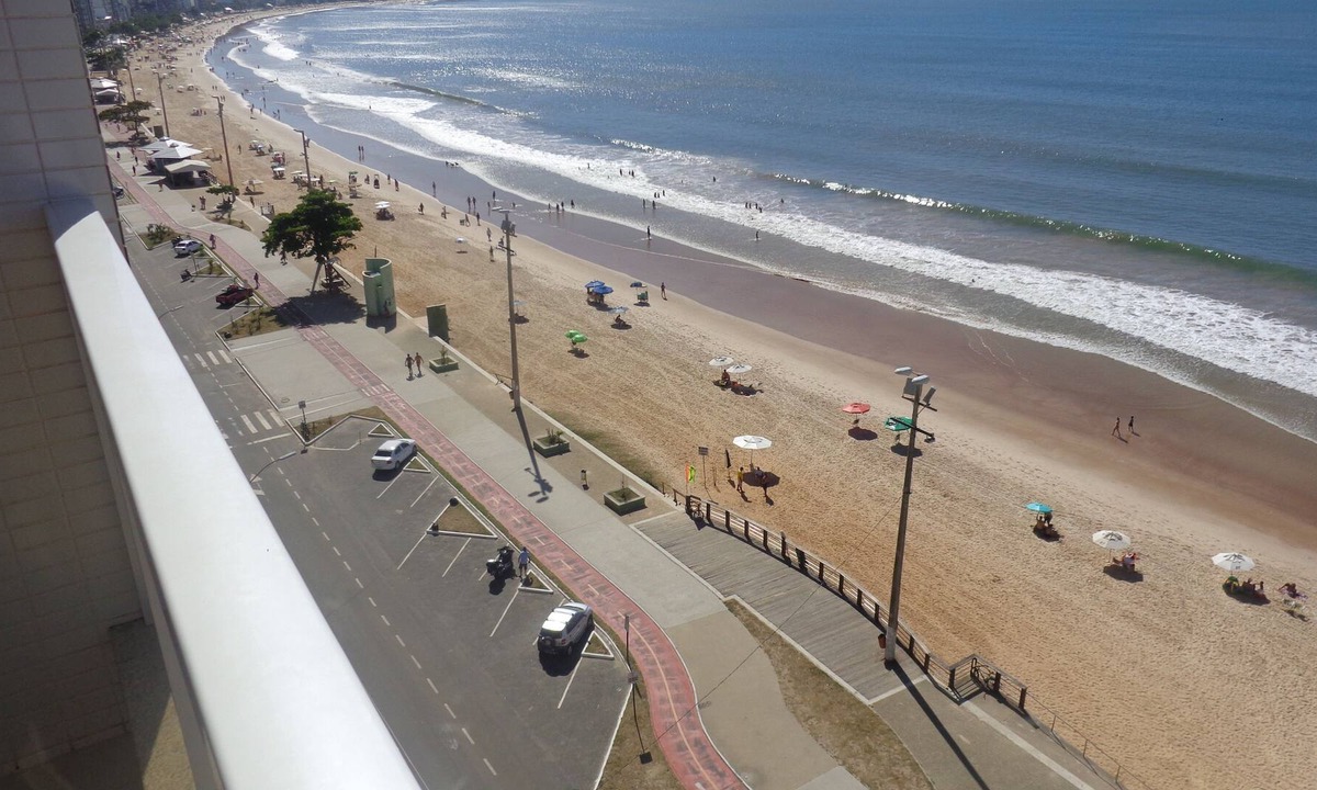 Guarapari Apartment | apt Beira Mar. Luxury, C / 3 bedrooms C / 1suites C / AR, C / 2gar. Balcony w / total vist