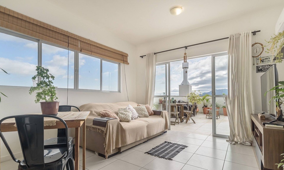 Alto Ribeirao Leste Apartment | Apt W/rooftop Near the Beach in Floripa - Cri0301