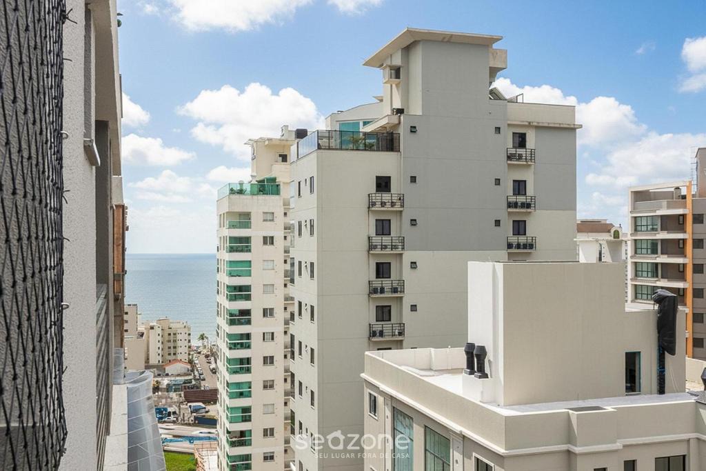 Morretes Apartment | Apt with BBQ 450m from the beach EVU1802